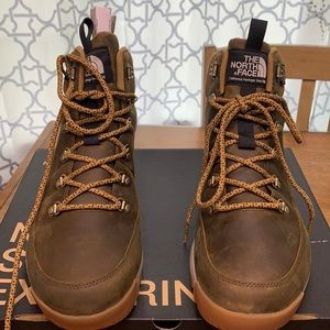 North Face men’s Back to Berkley mid-waterproof